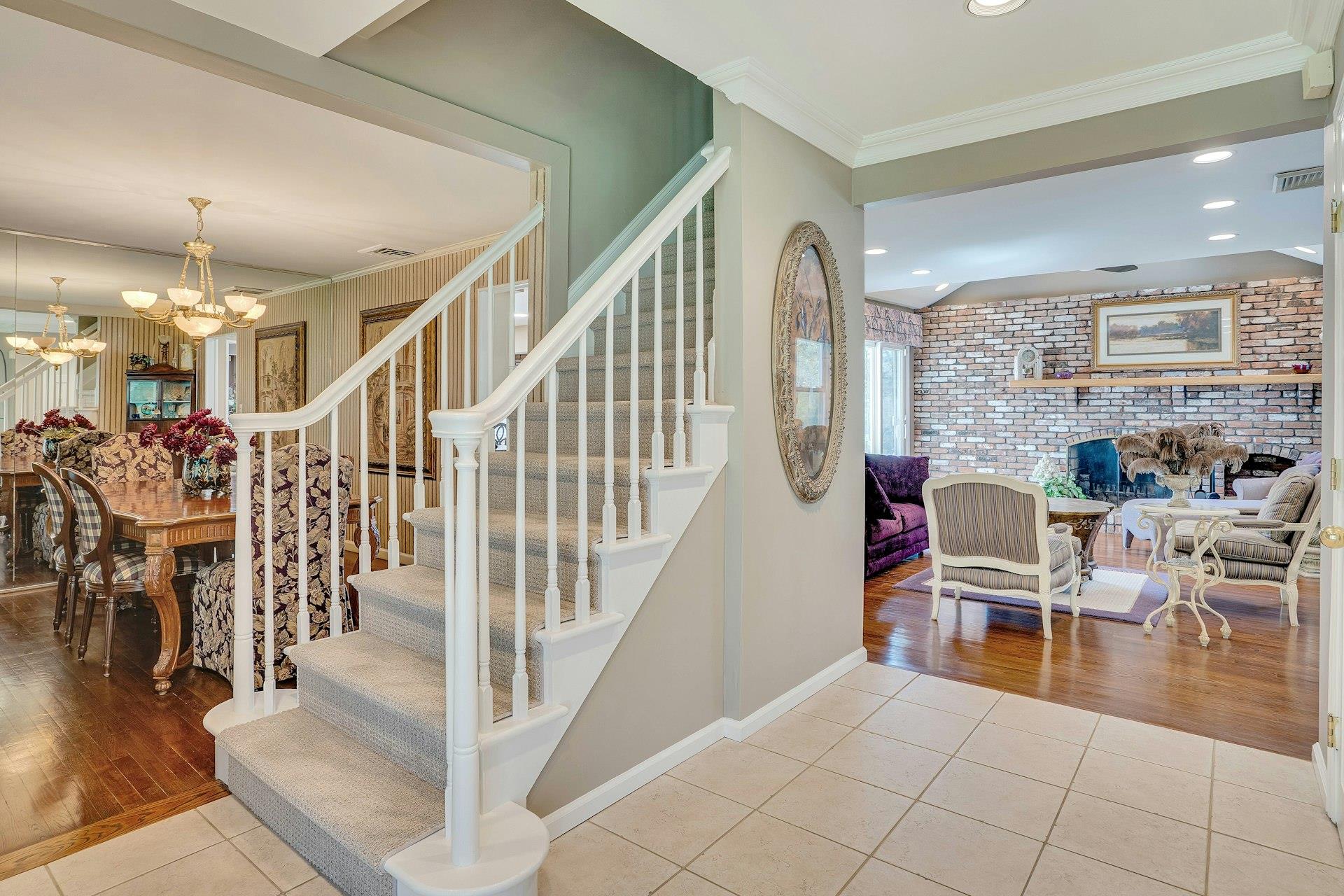 8 Bayard Drive, Dix Hills, New York image 10