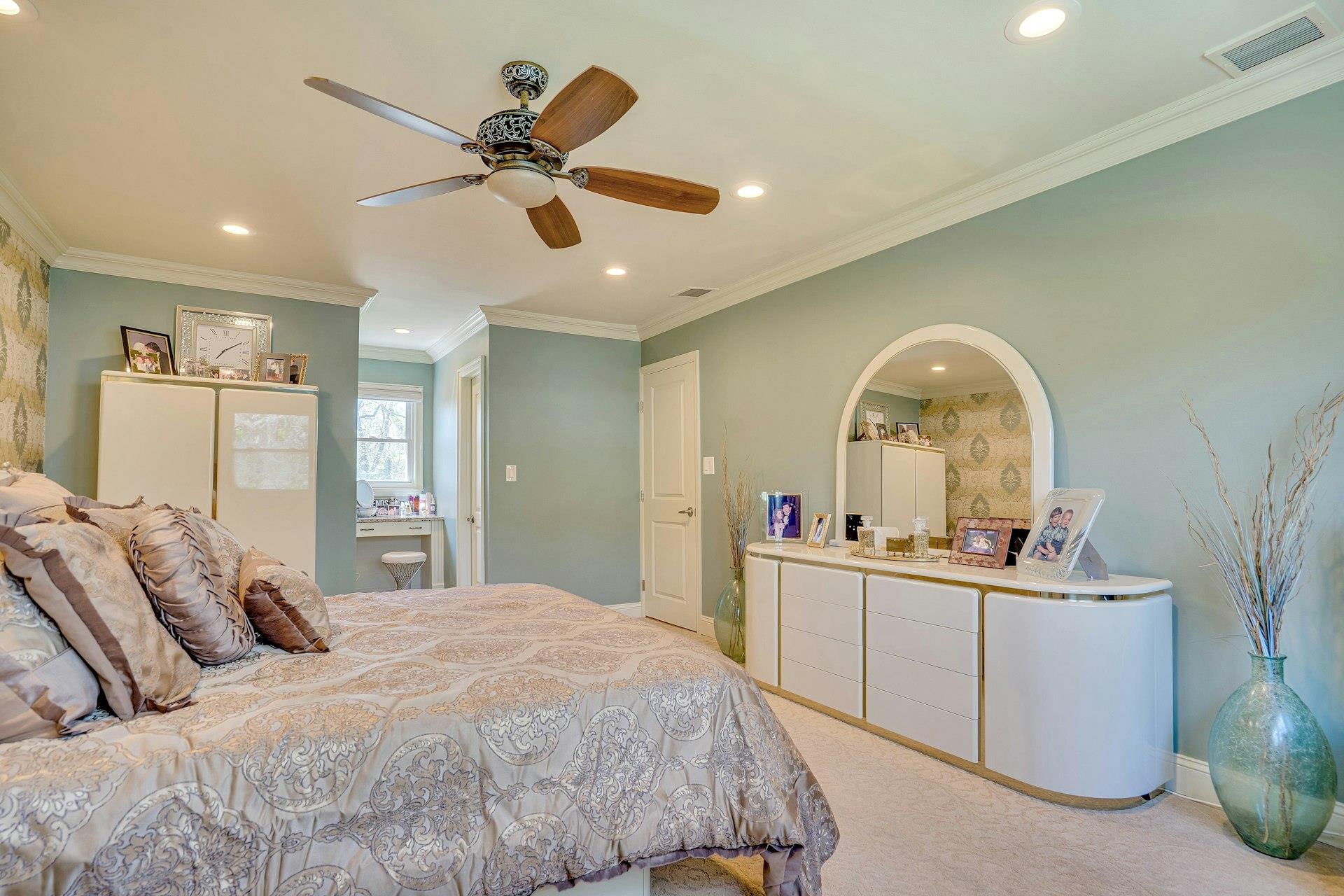 8 Bayard Drive, Dix Hills, New York image 31