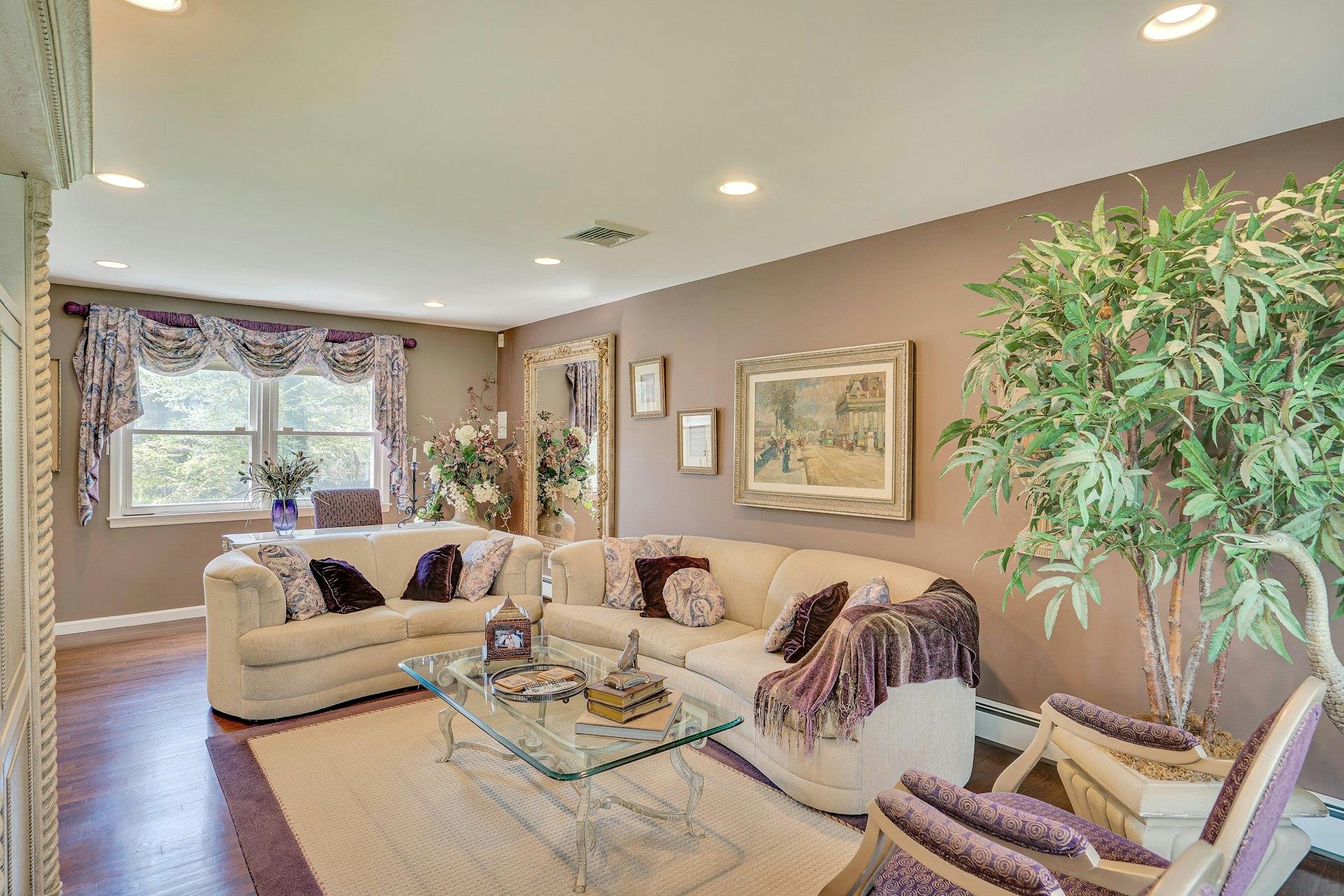 8 Bayard Drive, Dix Hills, New York image 22
