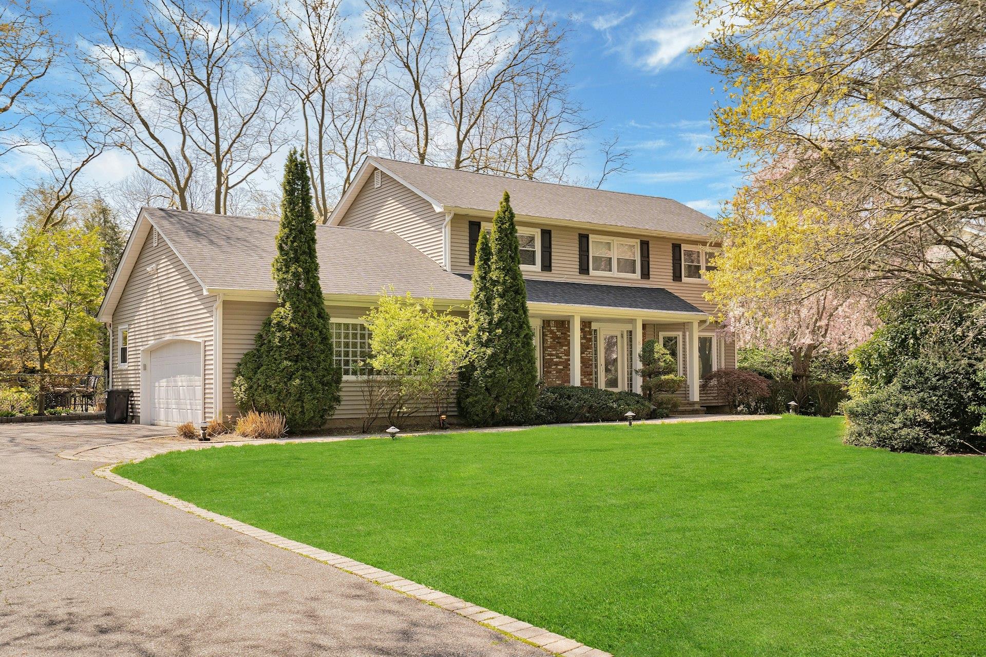 8 Bayard Drive, Dix Hills, New York image 2