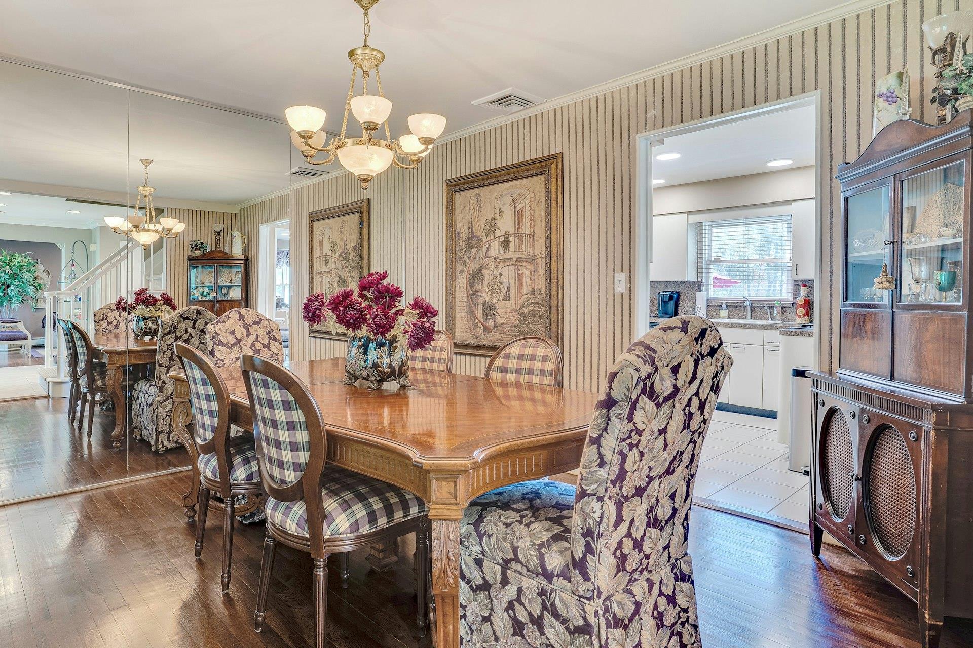 8 Bayard Drive, Dix Hills, New York image 12