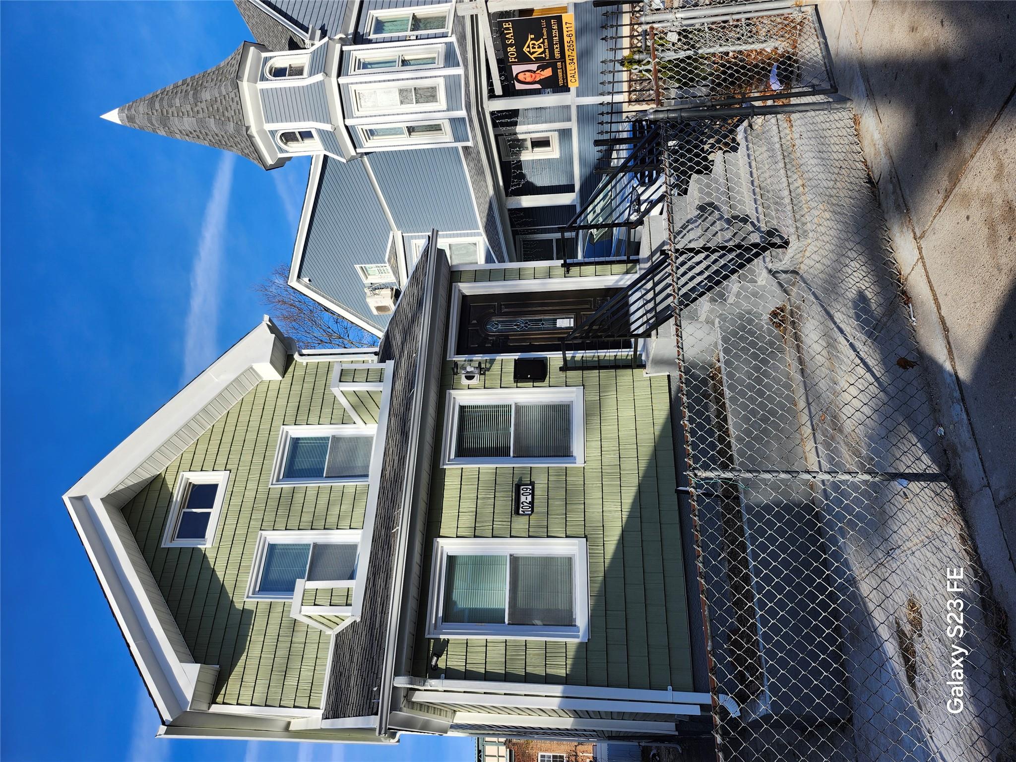87th Avenue, Richmond Hill, Queens, NY - 5 Bedrooms  
2 Bathrooms - 