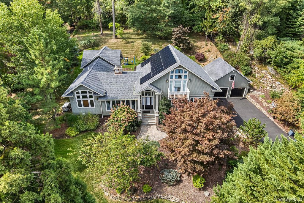 Photo of 608 Palmer Drive, Nyack, NY 10960 (MLS # 900046)