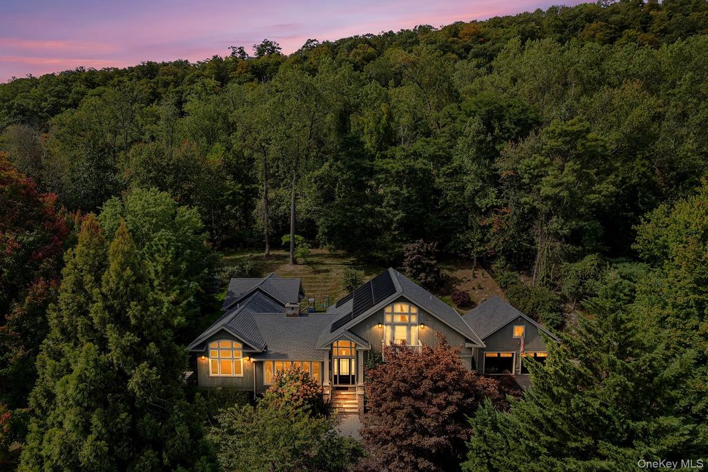 Photo of 608 Palmer Drive, Nyack, NY 10960 (MLS # 900046)