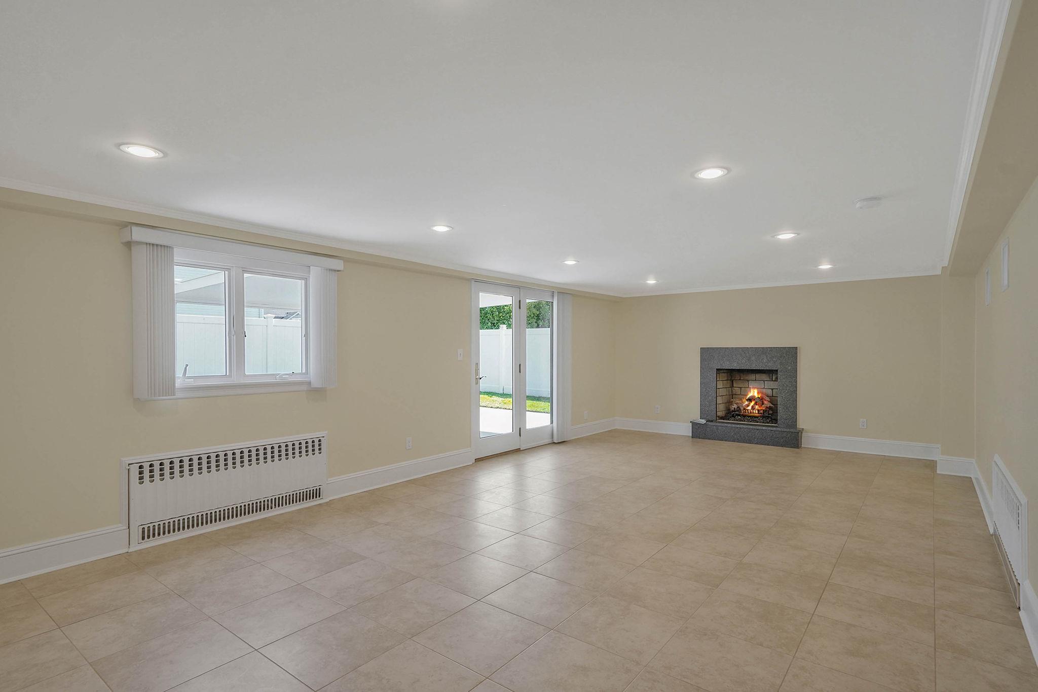 2925 Hewlett Avenue, Merrick, New York image 16