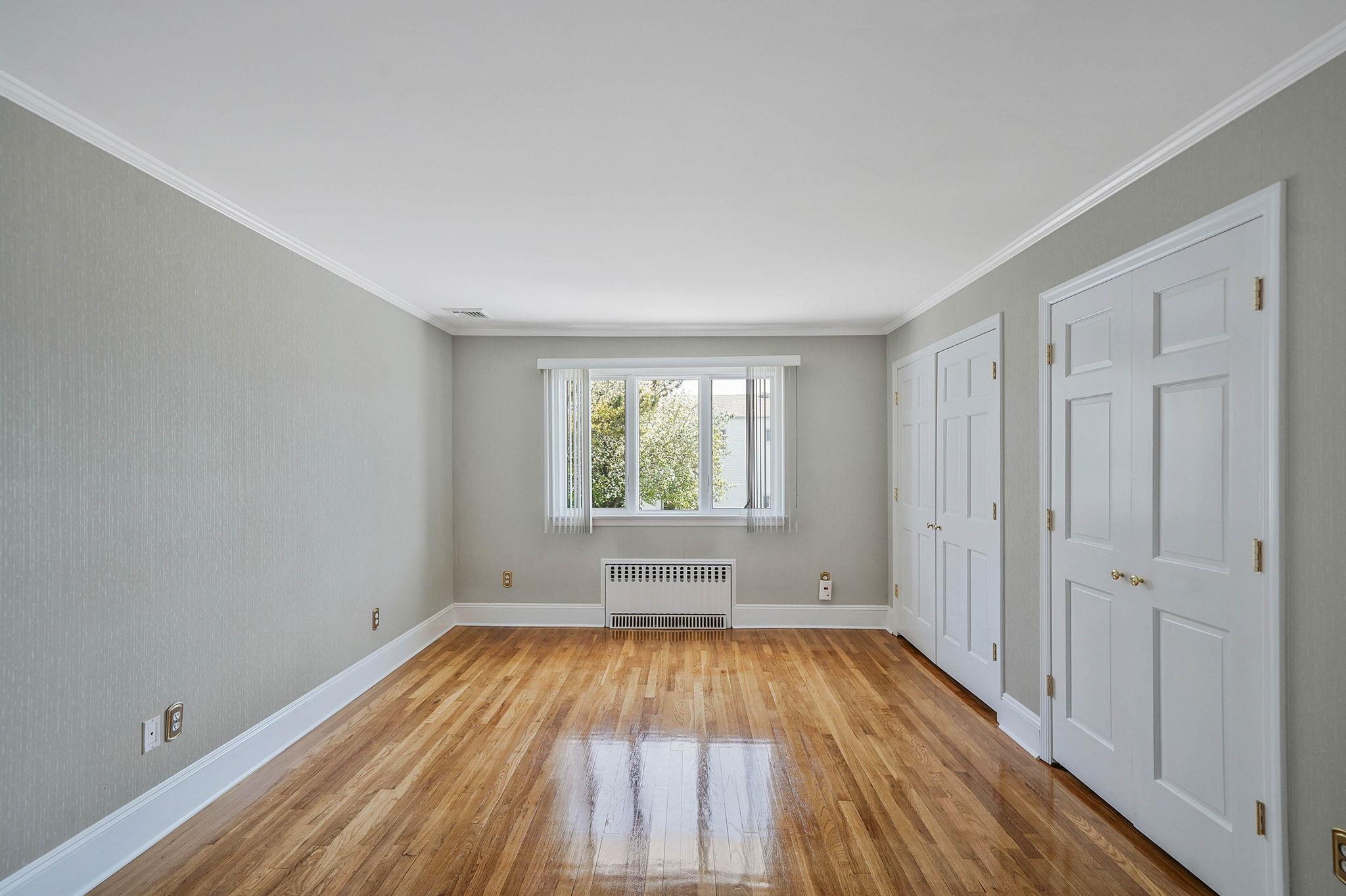 2925 Hewlett Avenue, Merrick, New York image 10