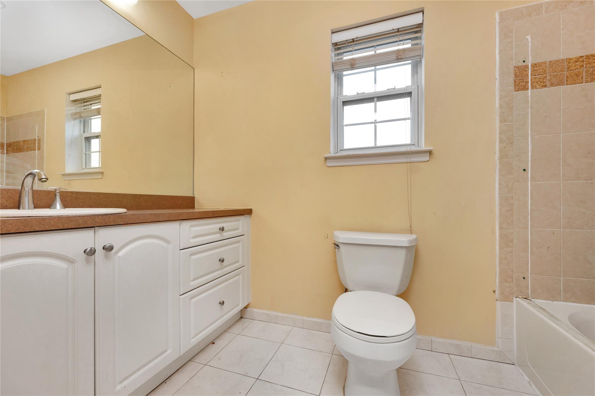 8 Hessian Court, Brookhaven, New York image 24