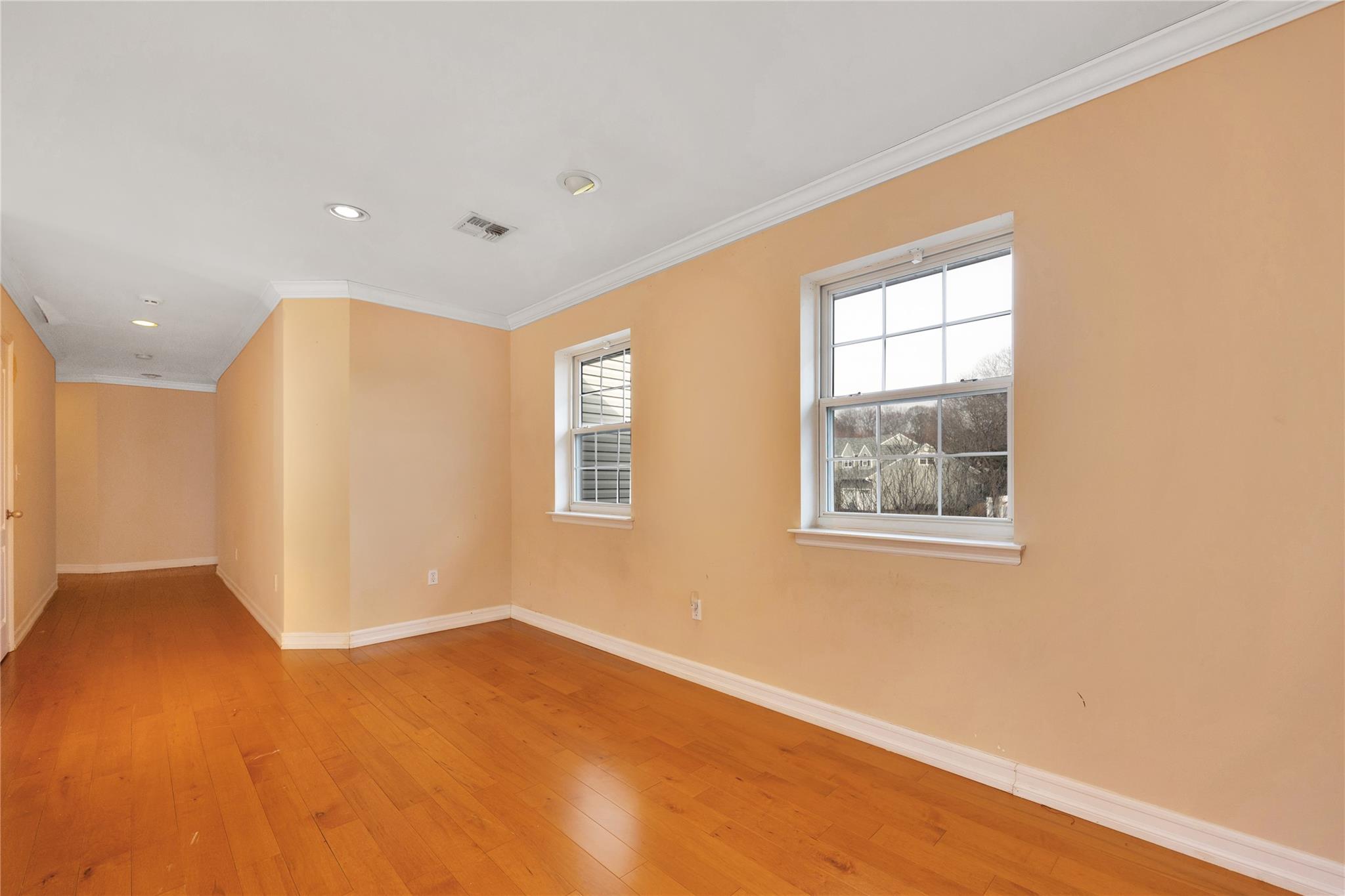 8 Hessian Court, Brookhaven, New York image 17