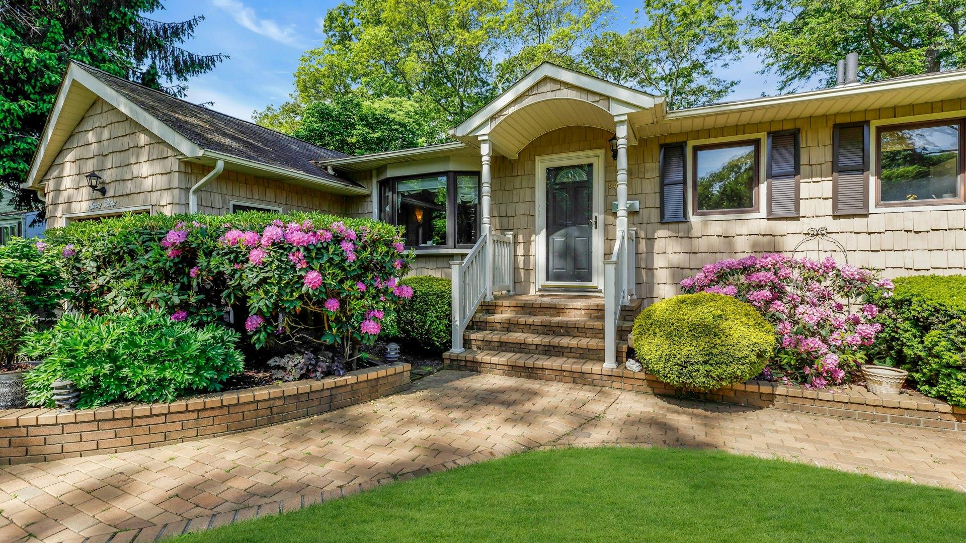 69 Indian Head Drive, Sayville, New York image 4