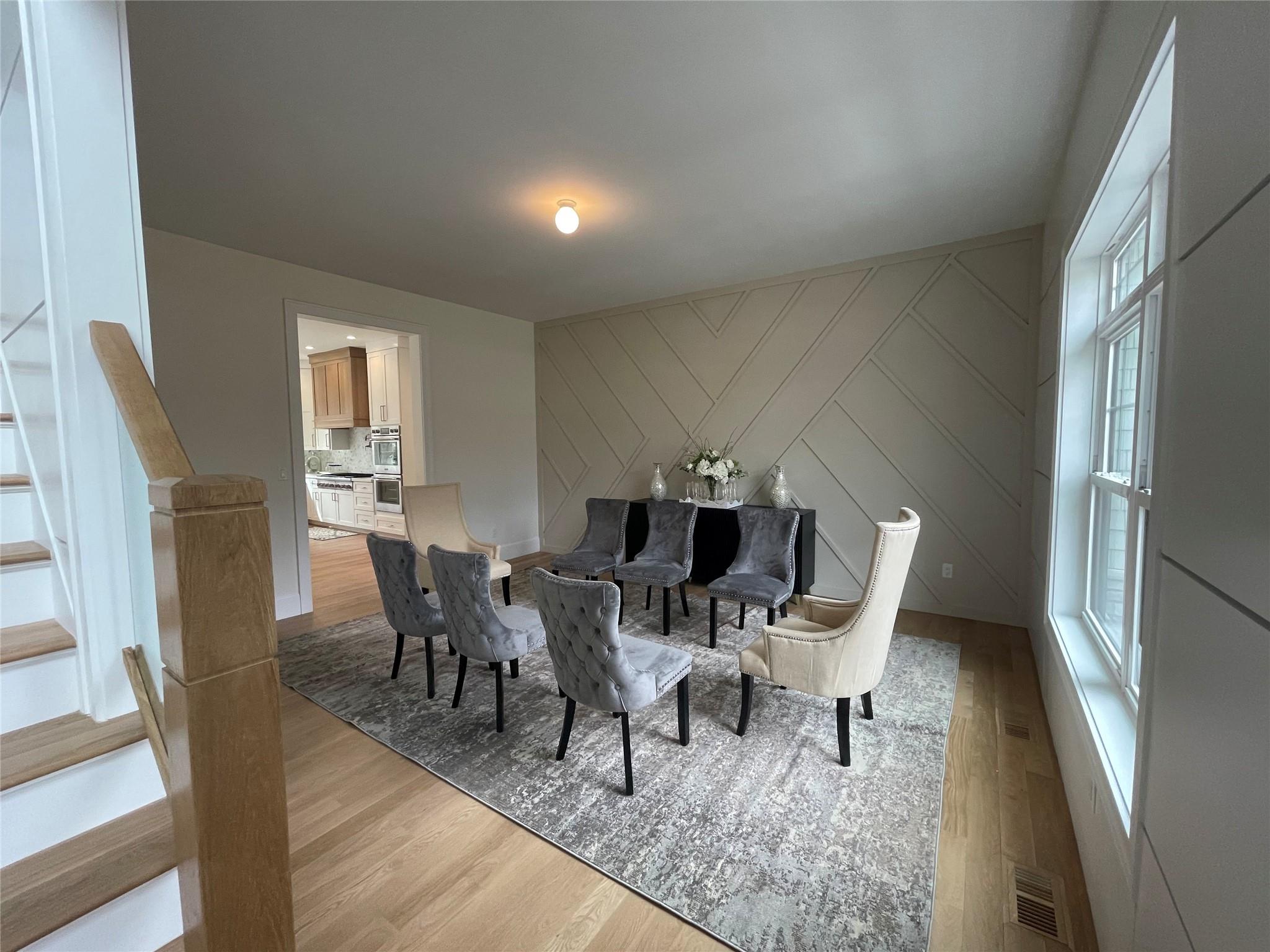31 Fairbanks Boulevard, Woodbury, New York image 4