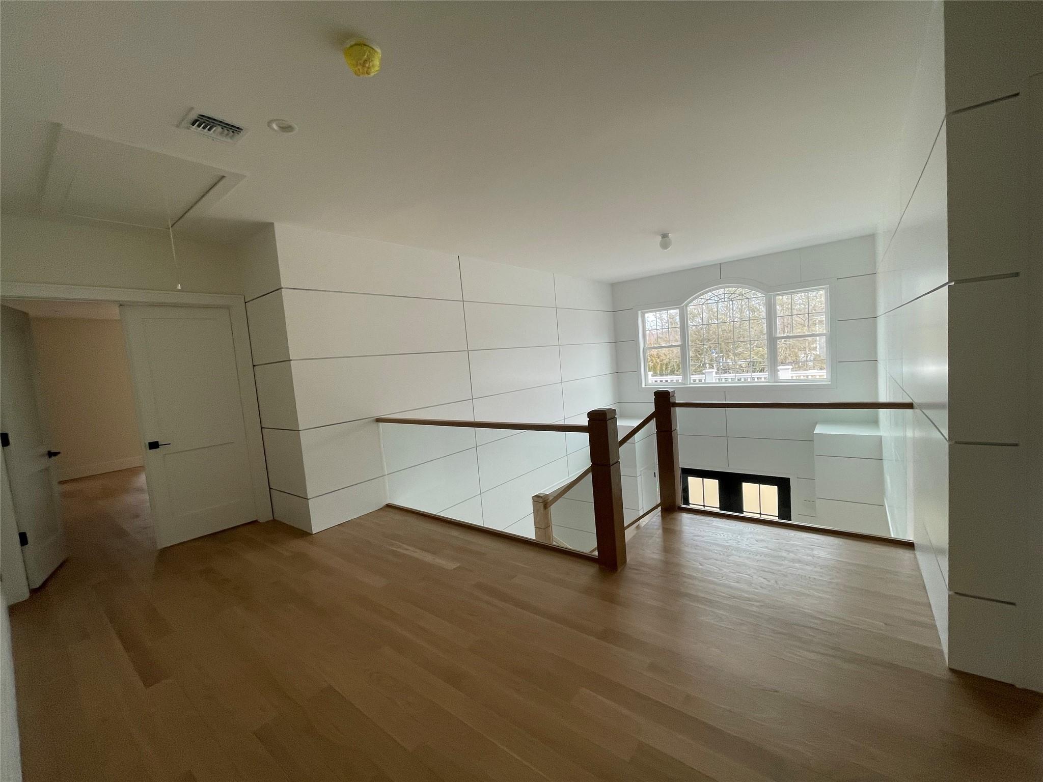 31 Fairbanks Boulevard, Woodbury, New York image 9