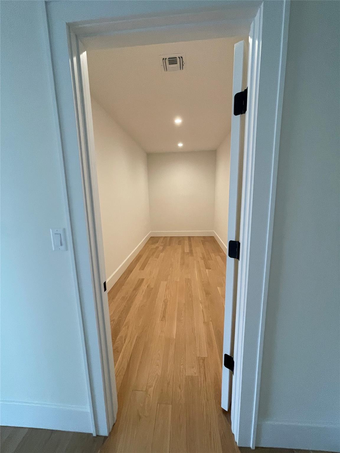 31 Fairbanks Boulevard, Woodbury, New York image 14