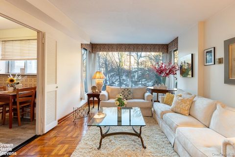Homes For Sale - 4455 Douglas Avenue #7A<br/> Bronx, NY 10471