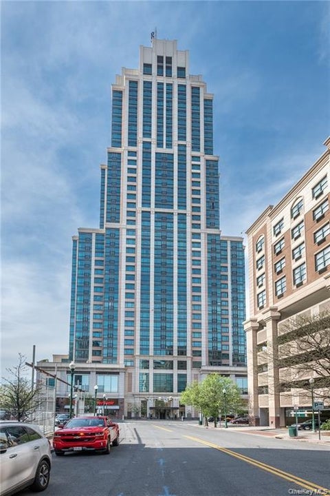 Condo For Sale - 175 Huguenot Street #PH 604<br/> New Rochelle, NY 10801
