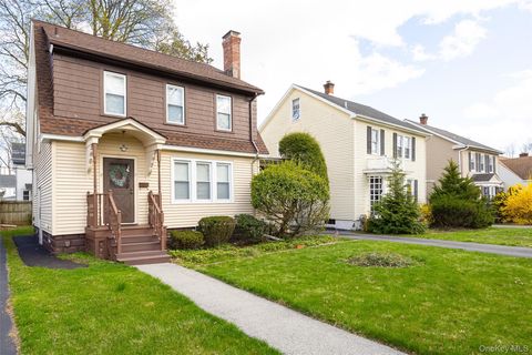 14 Lown Court Poughkeepsie NY 12603