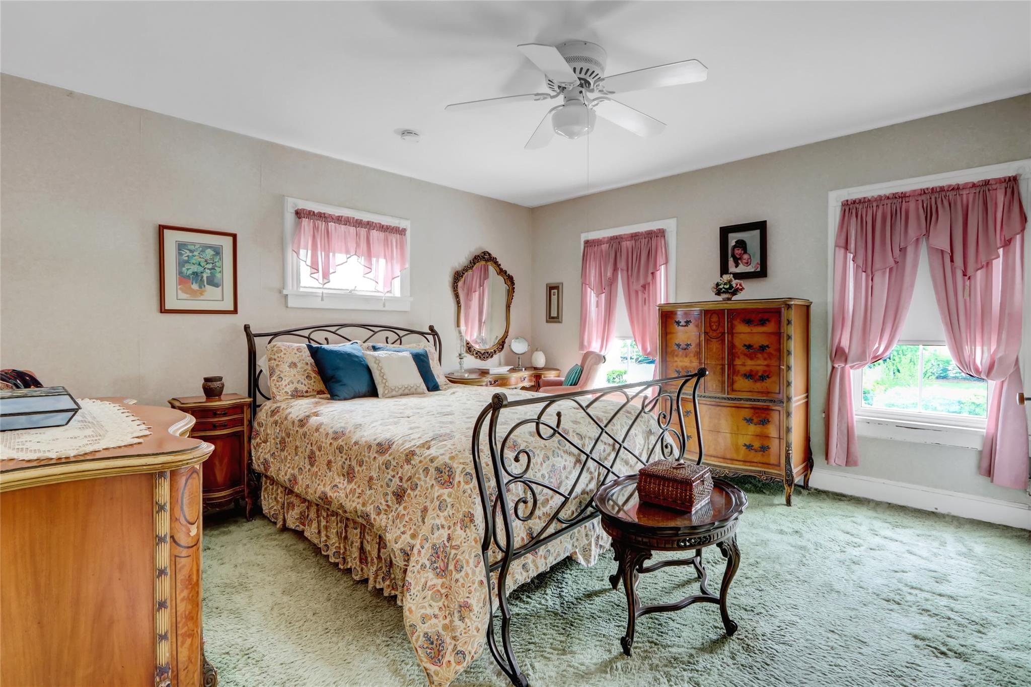 53 Church Avenue, Islip, New York image 23
