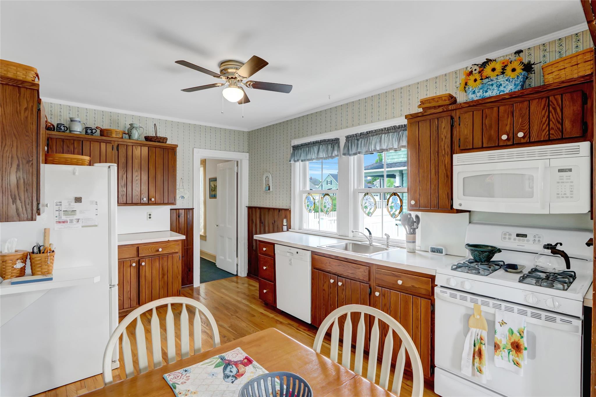 53 Church Avenue, Islip, New York image 14