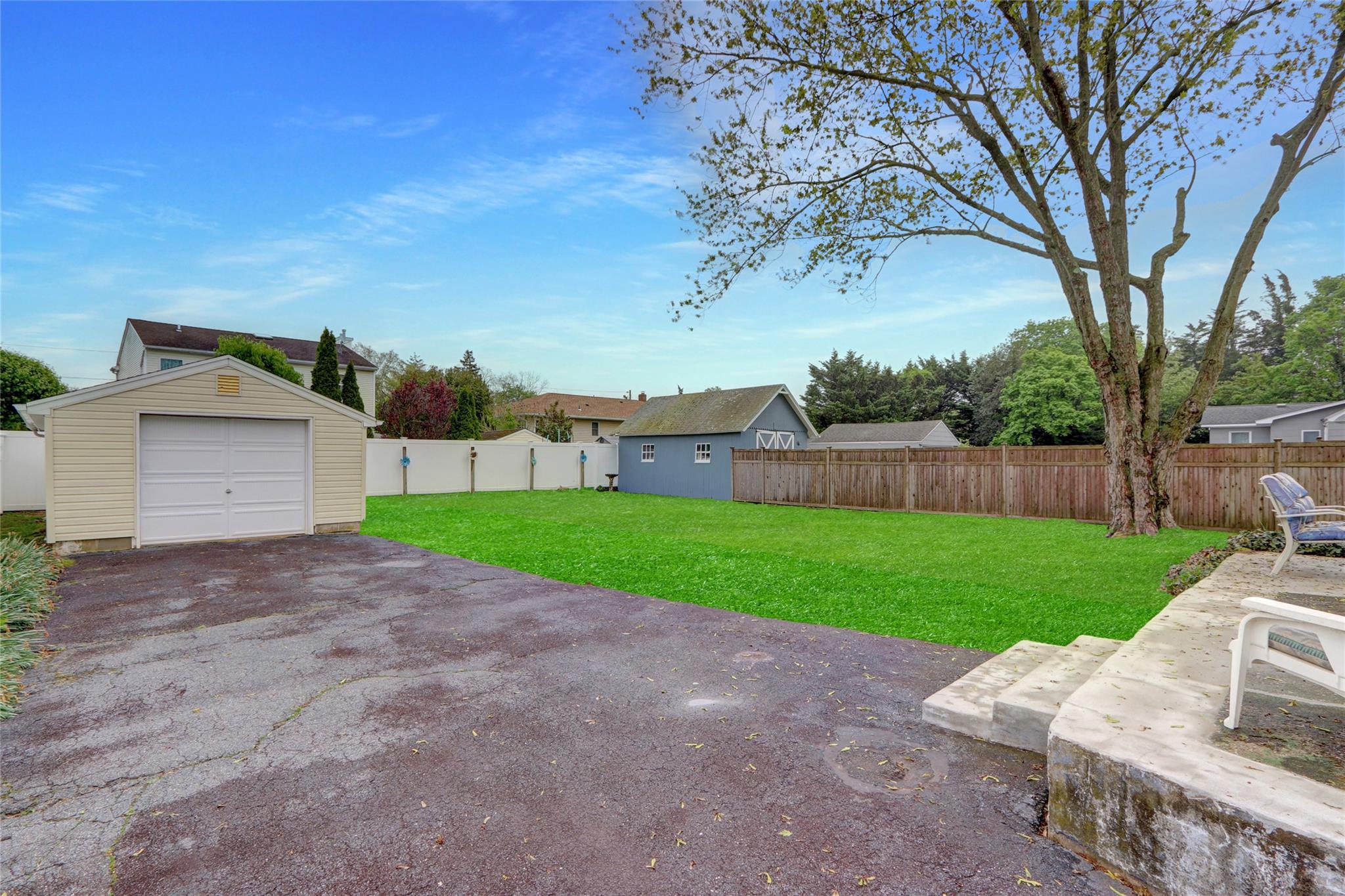 53 Church Avenue, Islip, New York image 27