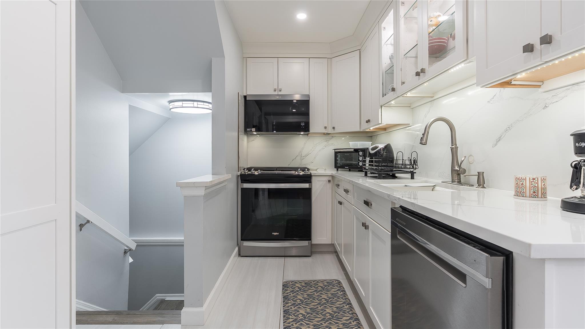 3524 Gibbs Road 24