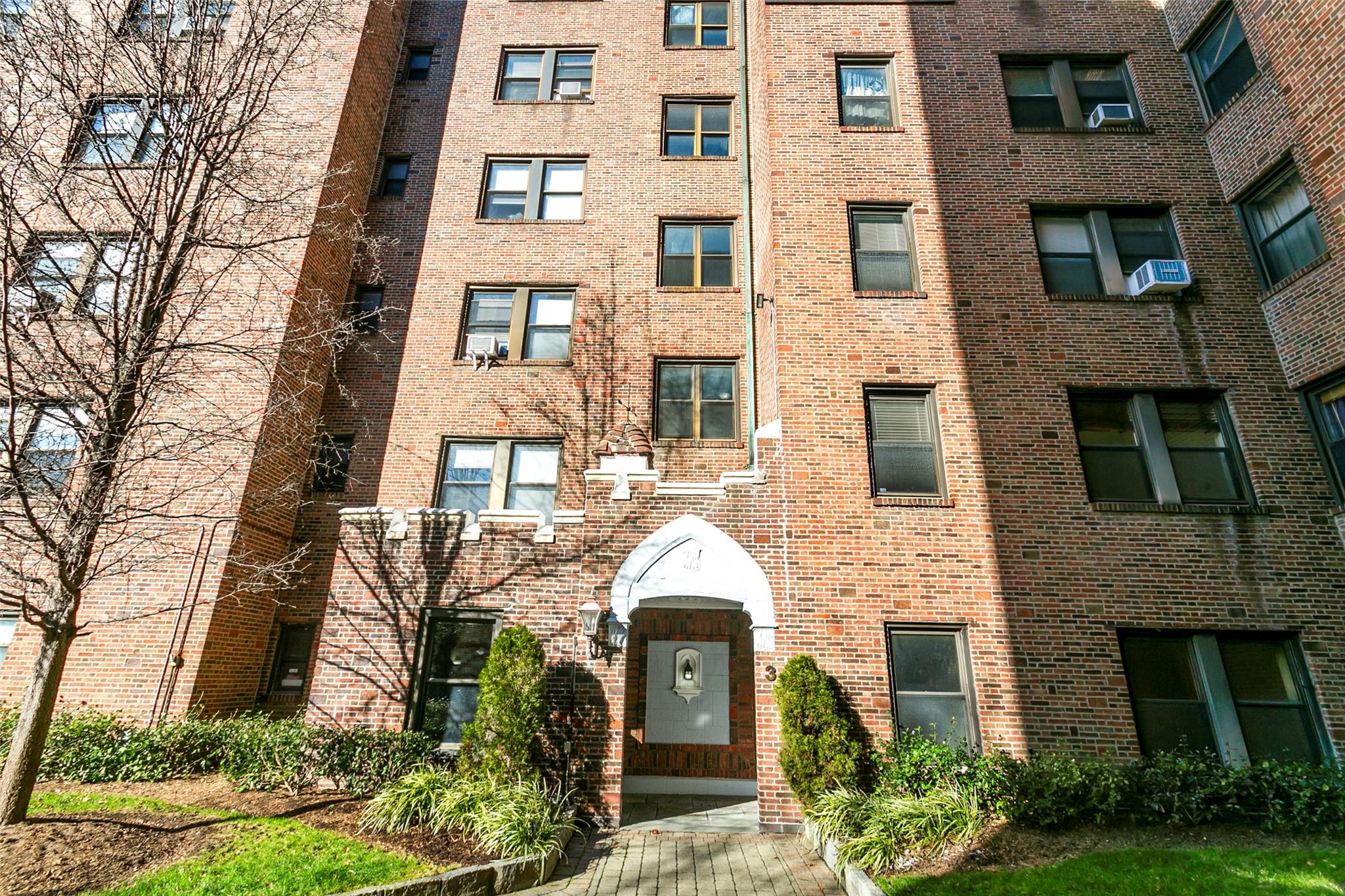 3 Franklin Avenue #2N, White Plains, New York image 3