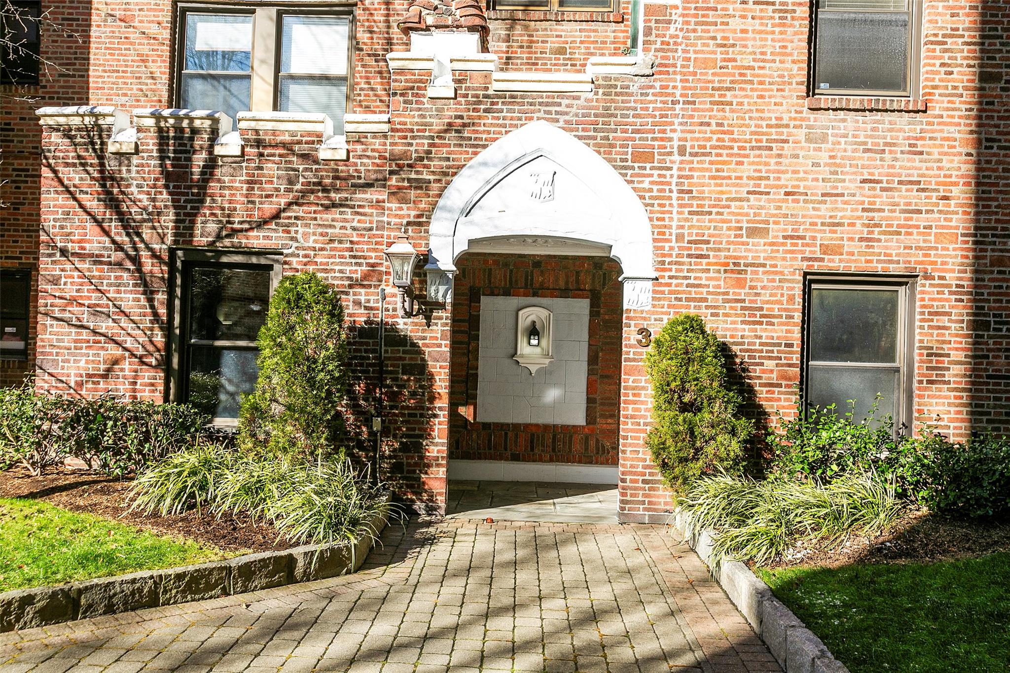 3 Franklin Avenue #2N, White Plains, New York image 4