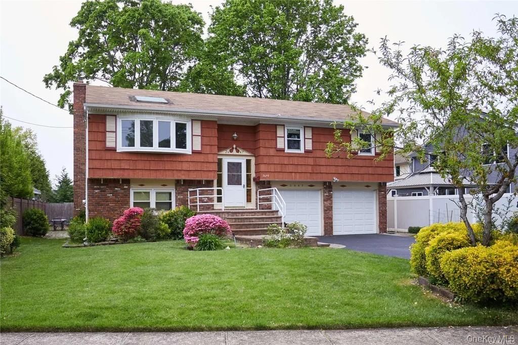 Photo of 2647 Saw Mill Road, North Bellmore, NY 11710 (MLS # 1000488)