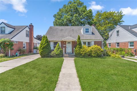 248 Cushing Avenue Williston Park NY 11596