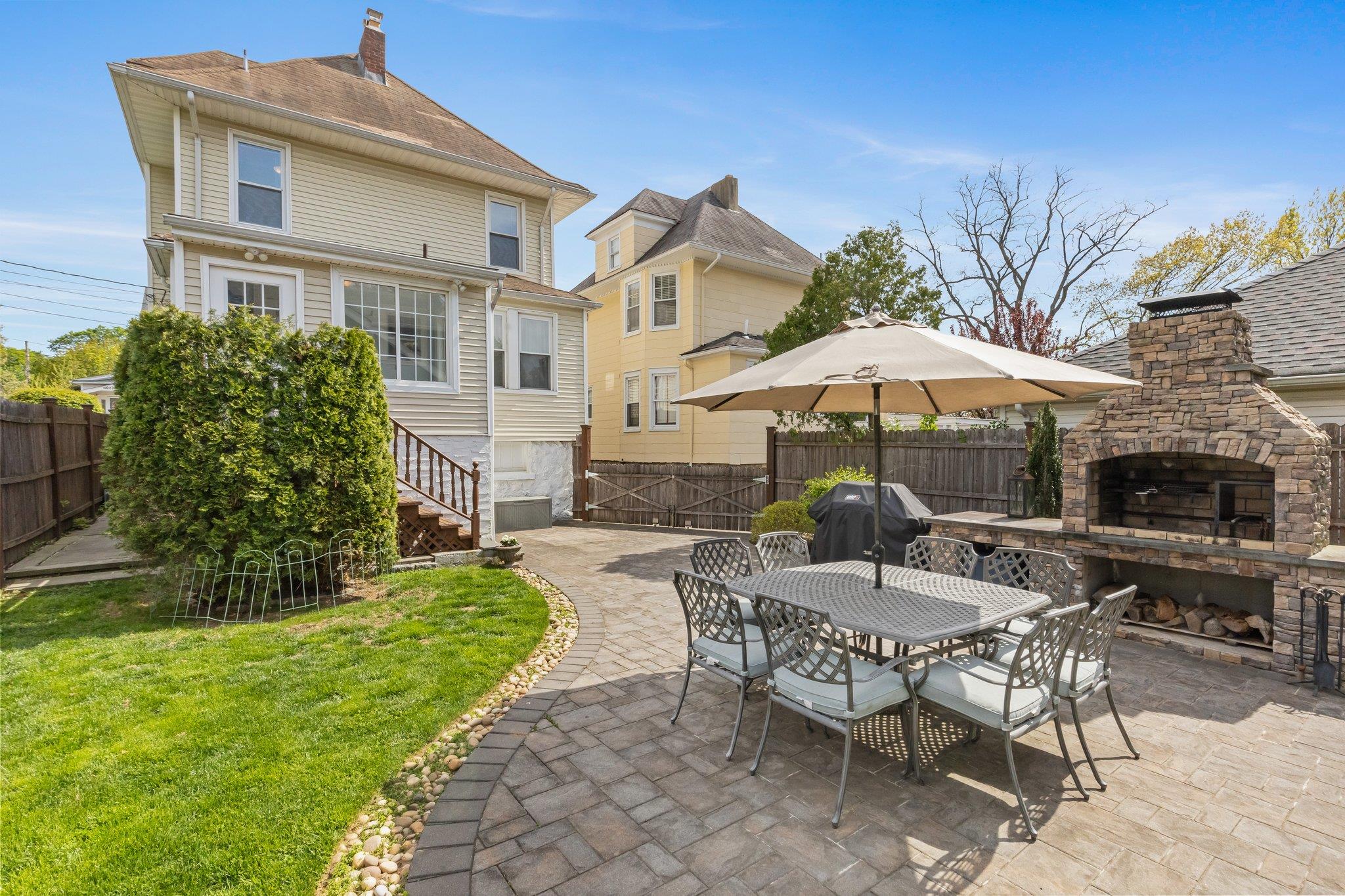 42 Schley Avenue, New Rochelle, New York image 39