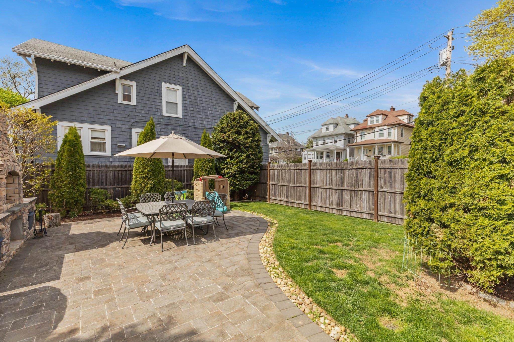 42 Schley Avenue, New Rochelle, New York image 36