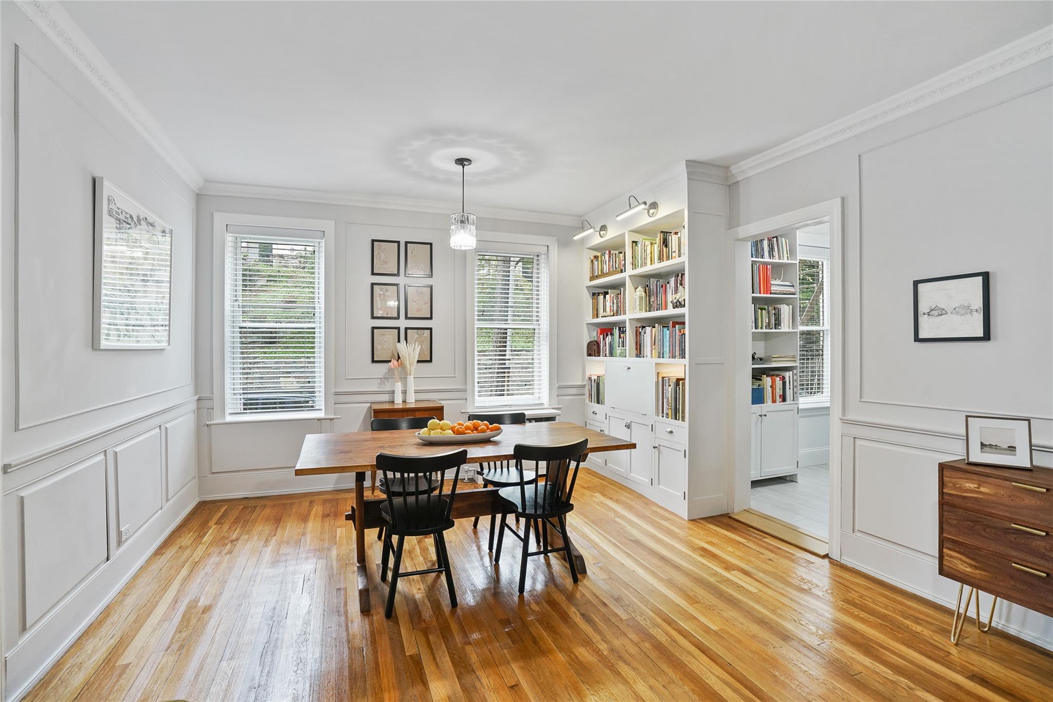 1430 Midland Avenue 1C