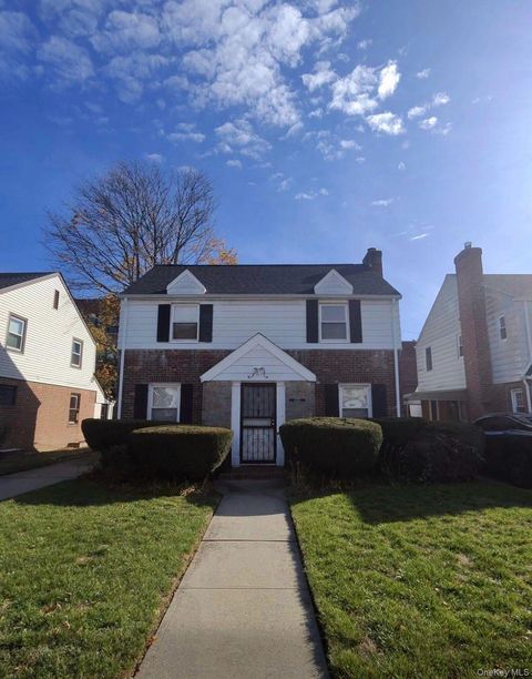 11551 220th Street Cambria Heights NY 11411