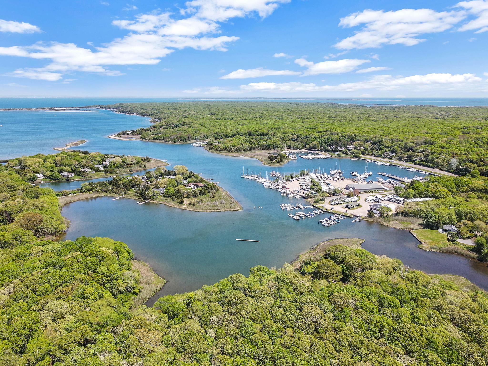 28 Huntting Road, East Hampton, New York image 14