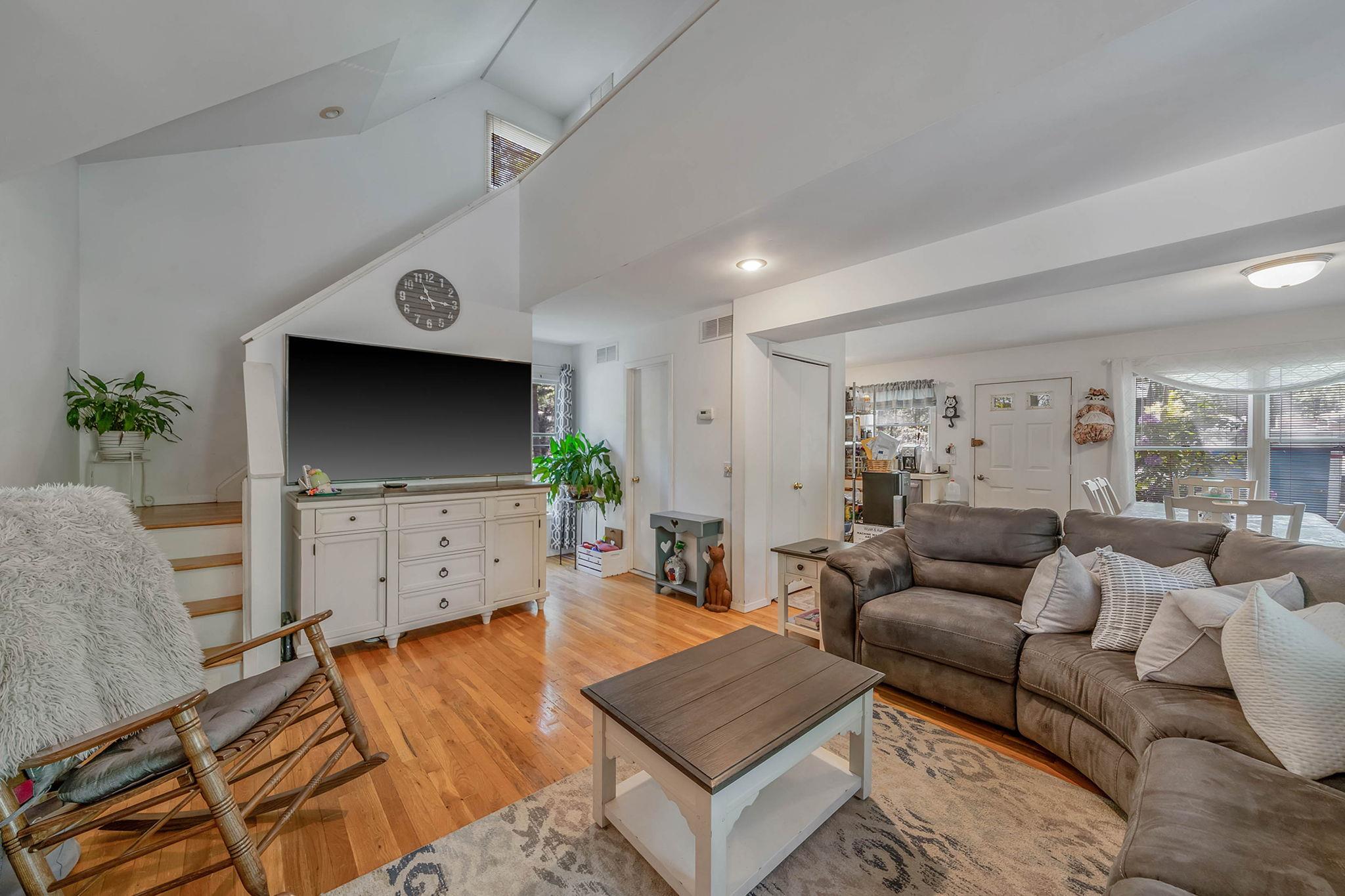 28 Huntting Road