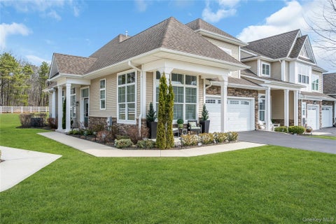 Condo For Sale - 191 Belmont Circle<br/> Suffolk County, Yaphank, NY 11980