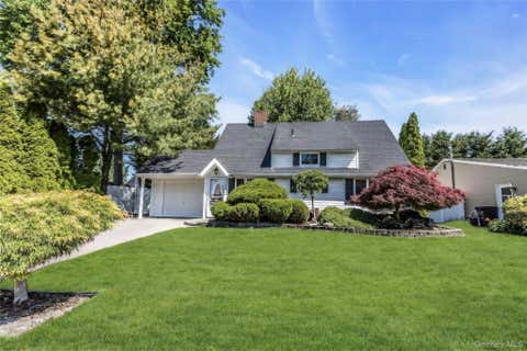 Condo For Sale - 259 Willowood Drive<br/> Wantagh, NY 11793