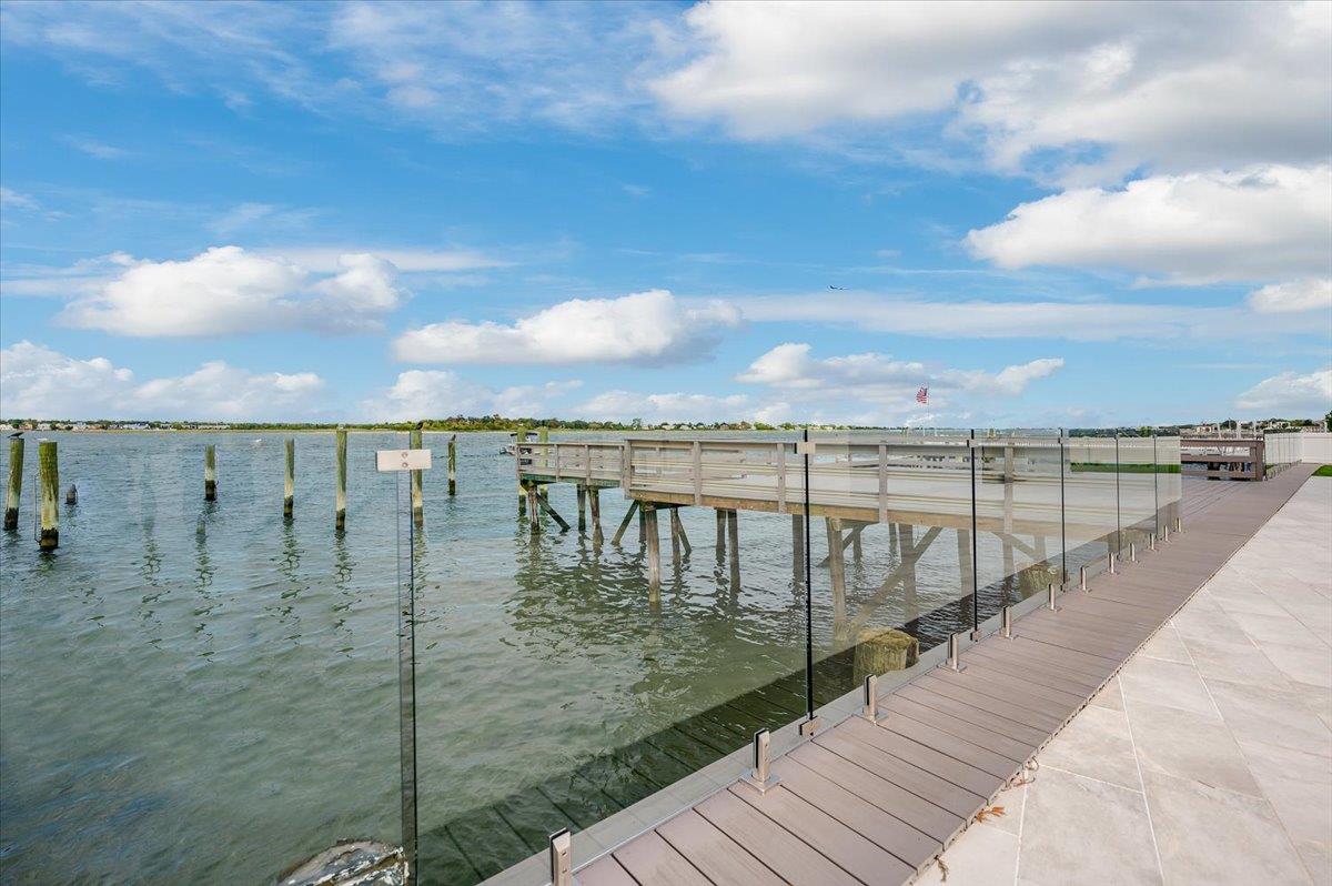 Atlantic Beach, New York 11509, United States, 6 Bedrooms Bedrooms, ,7 BathroomsBathrooms,Residential,Active,124704