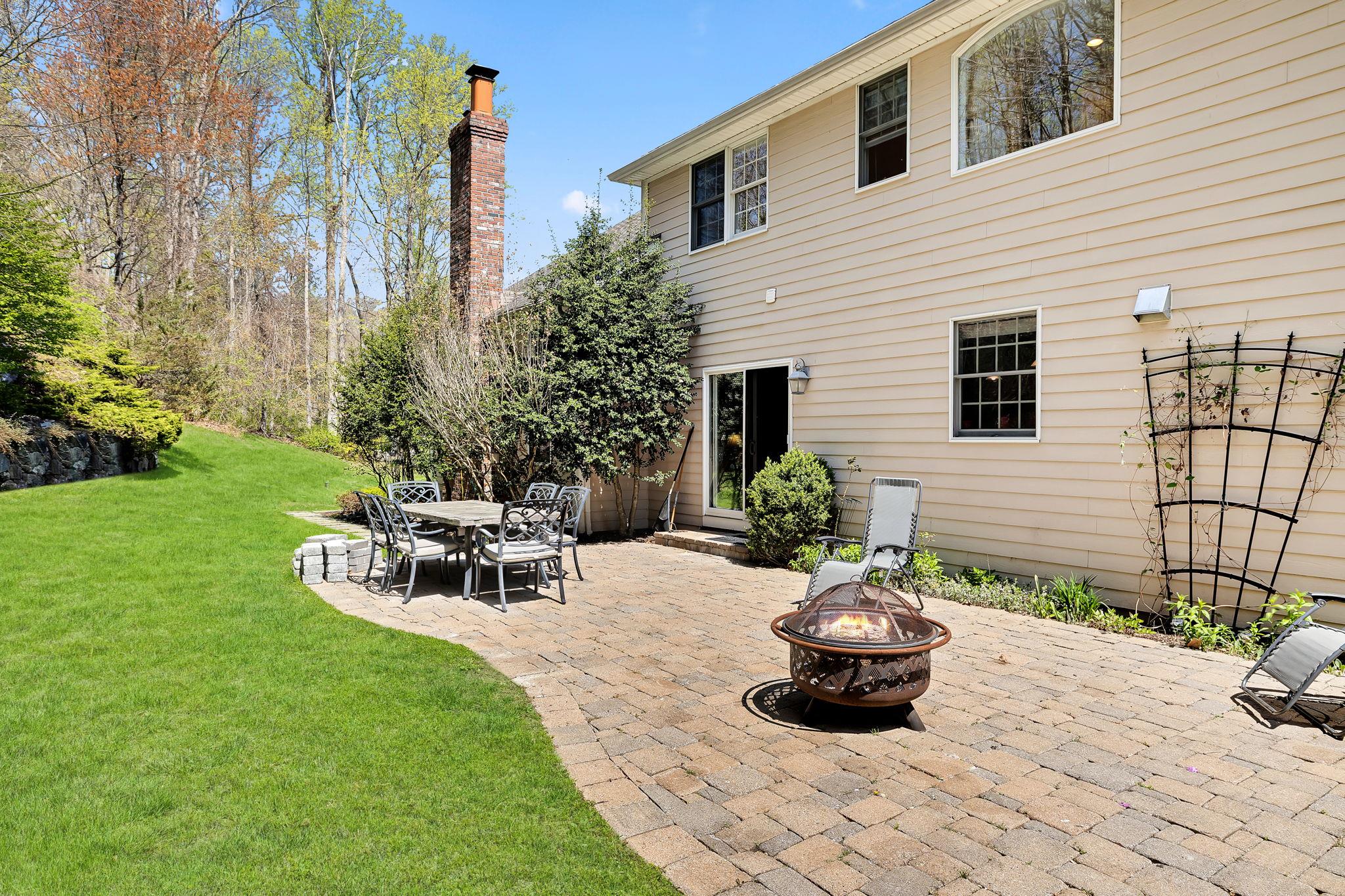 10 Fieldstone Drive, Katonah, New York image 42