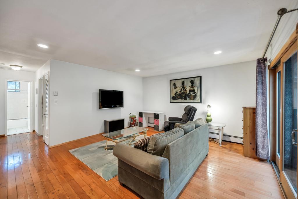 73 Richmond Boulevard #4B, Ronkonkoma, New York image 8