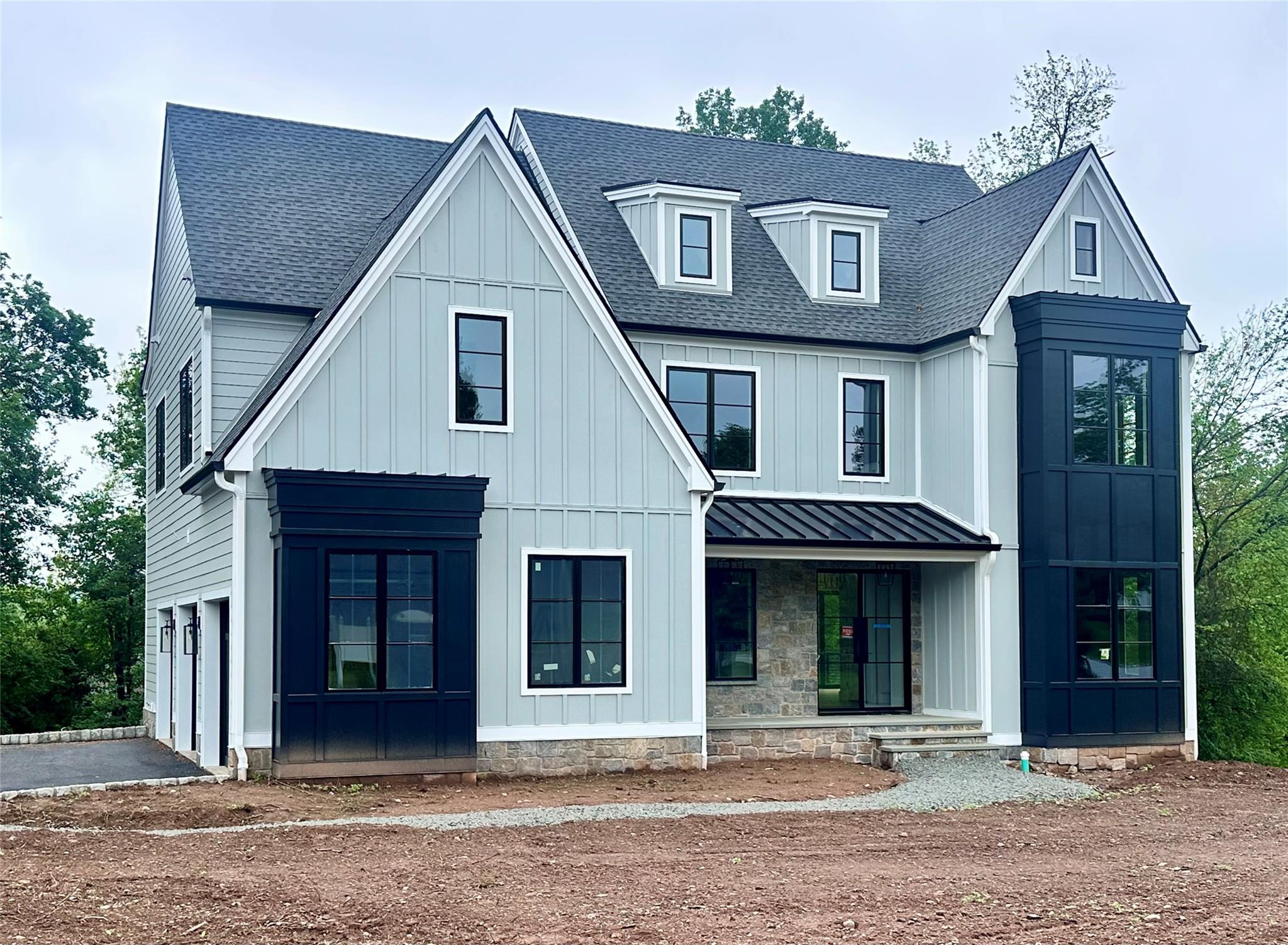 9 Ogrady Court, Orangeburg, New York image 2