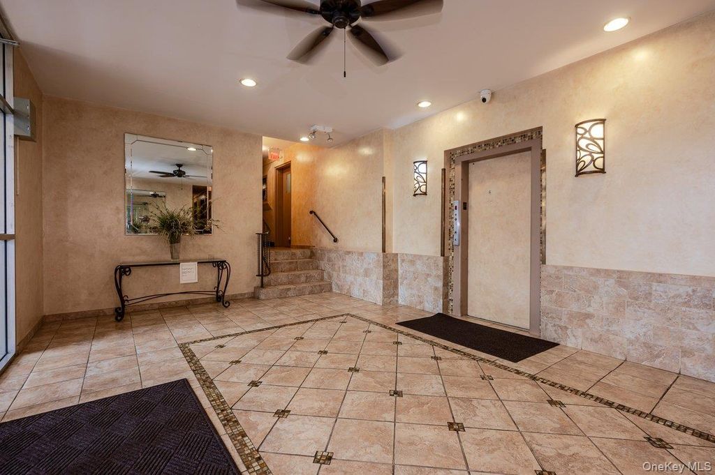 Photo of 210 E Broadway #4D, Long Beach, NY 11561 (MLS # 993114)