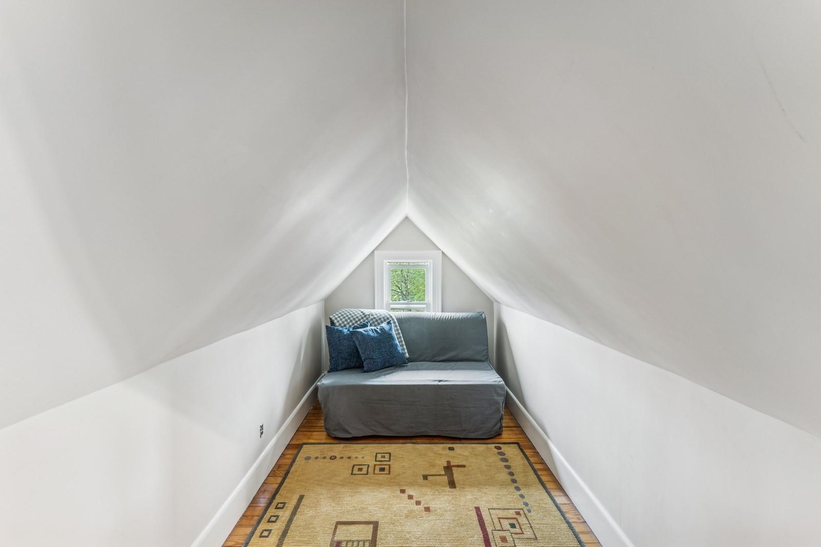 32 Lexington Street St, Rockville Centre, New York image 30