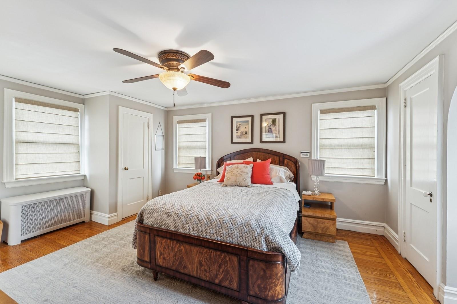 32 Lexington Street St, Rockville Centre, New York image 25