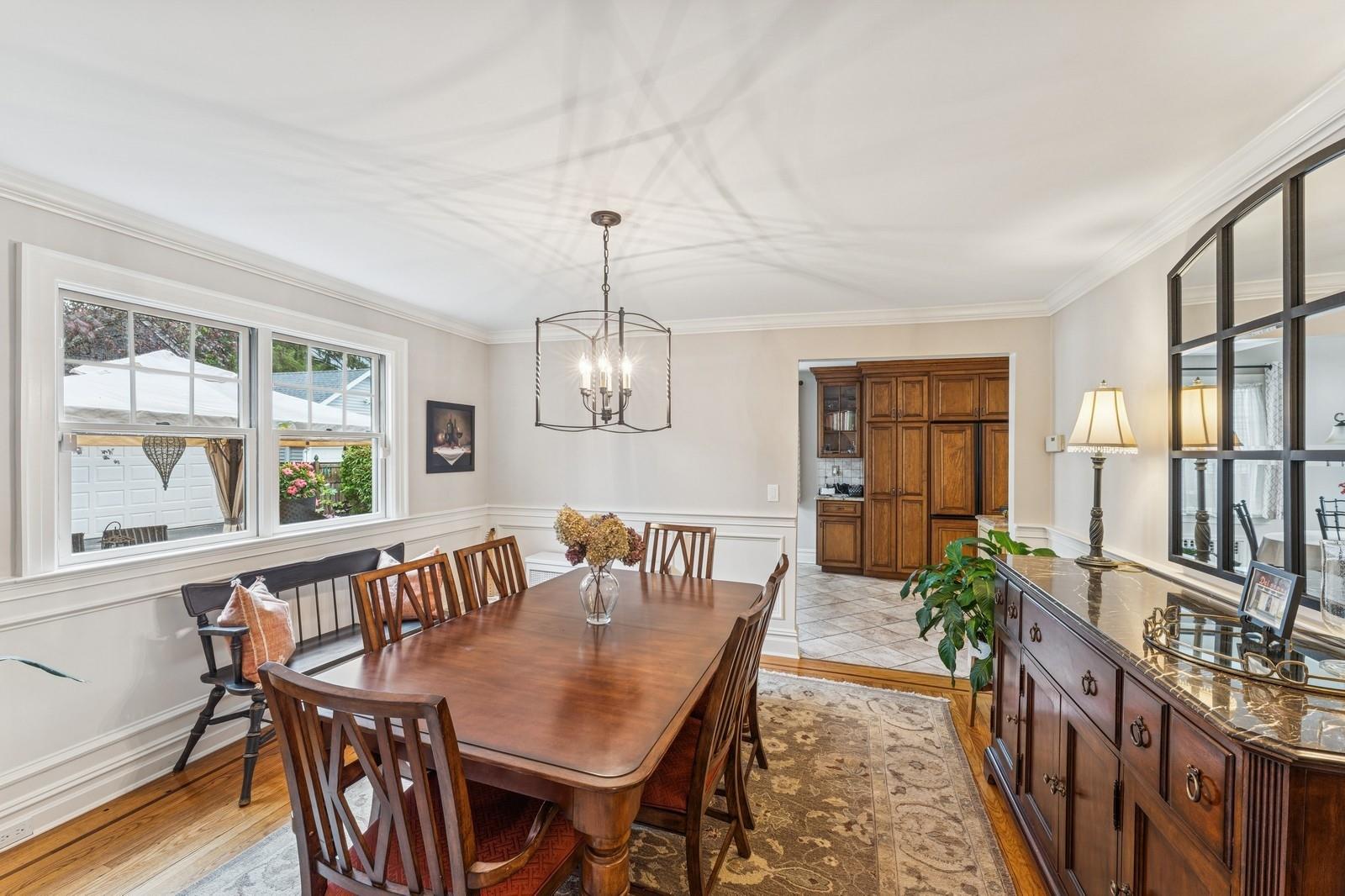 32 Lexington Street St, Rockville Centre, New York image 8