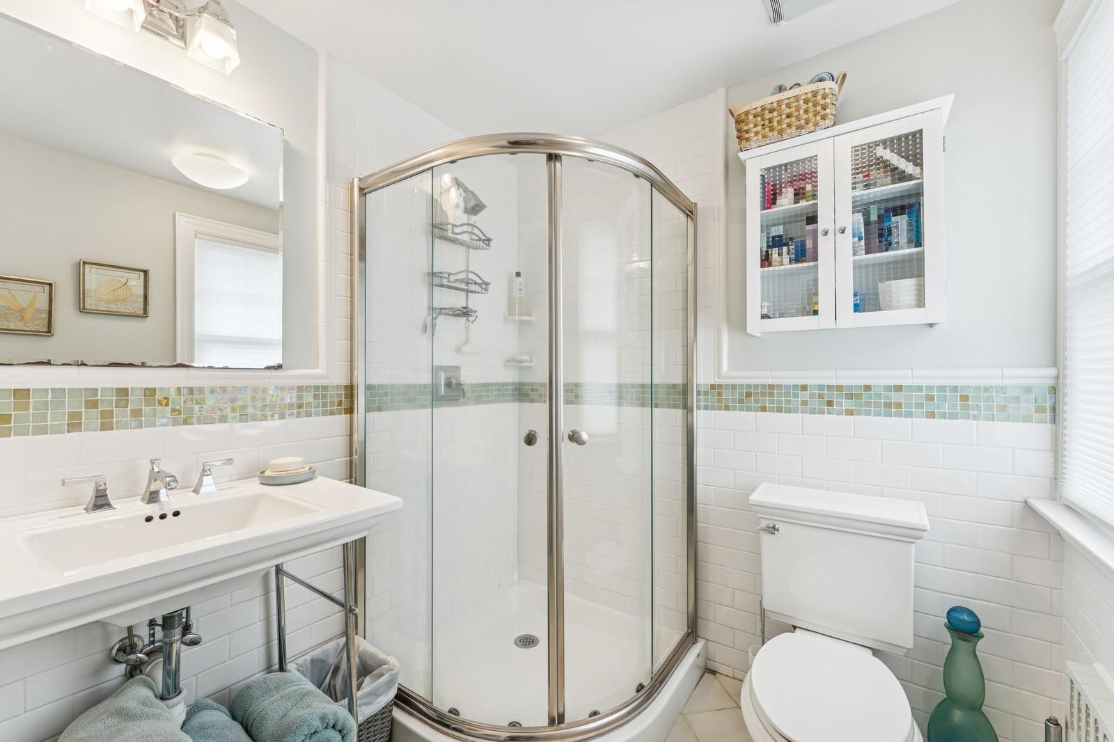 32 Lexington Street St, Rockville Centre, New York image 27