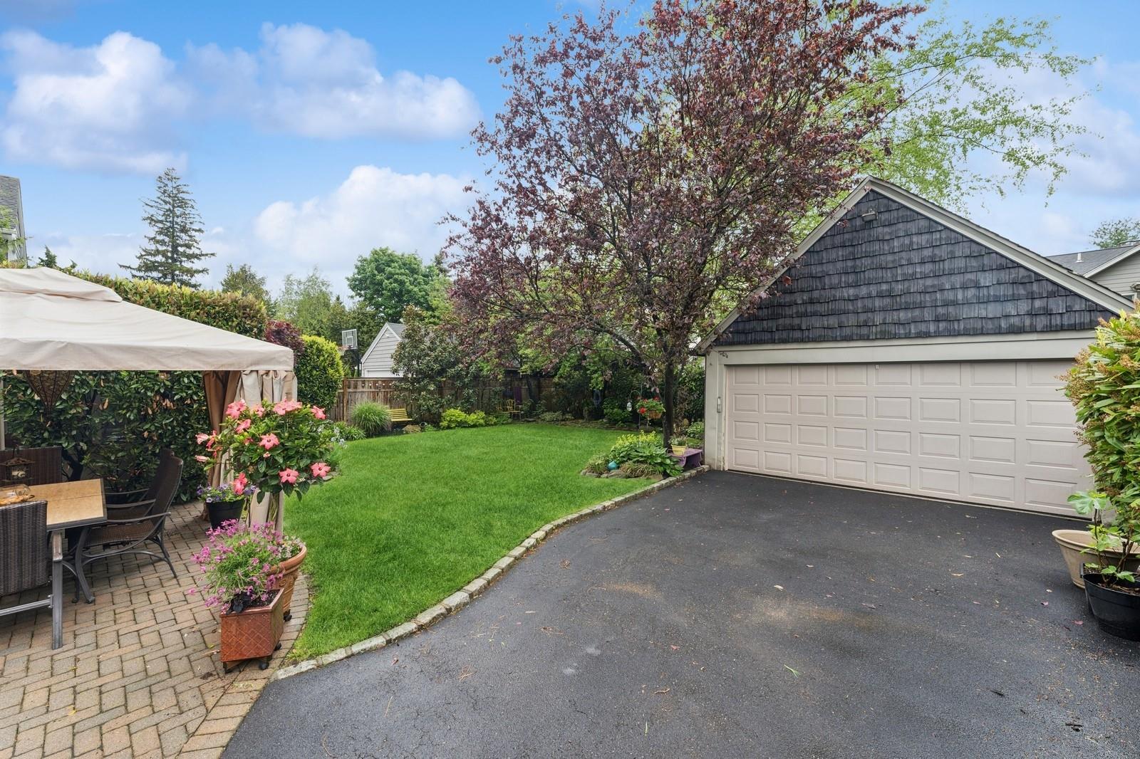 32 Lexington Street St, Rockville Centre, New York image 38