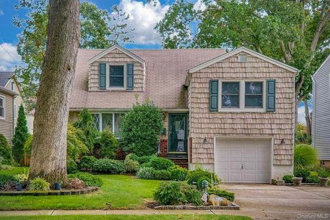 Photo of 56 ADAIR COURT Ct, Malverne, NY 11565 (MLS # 918509)