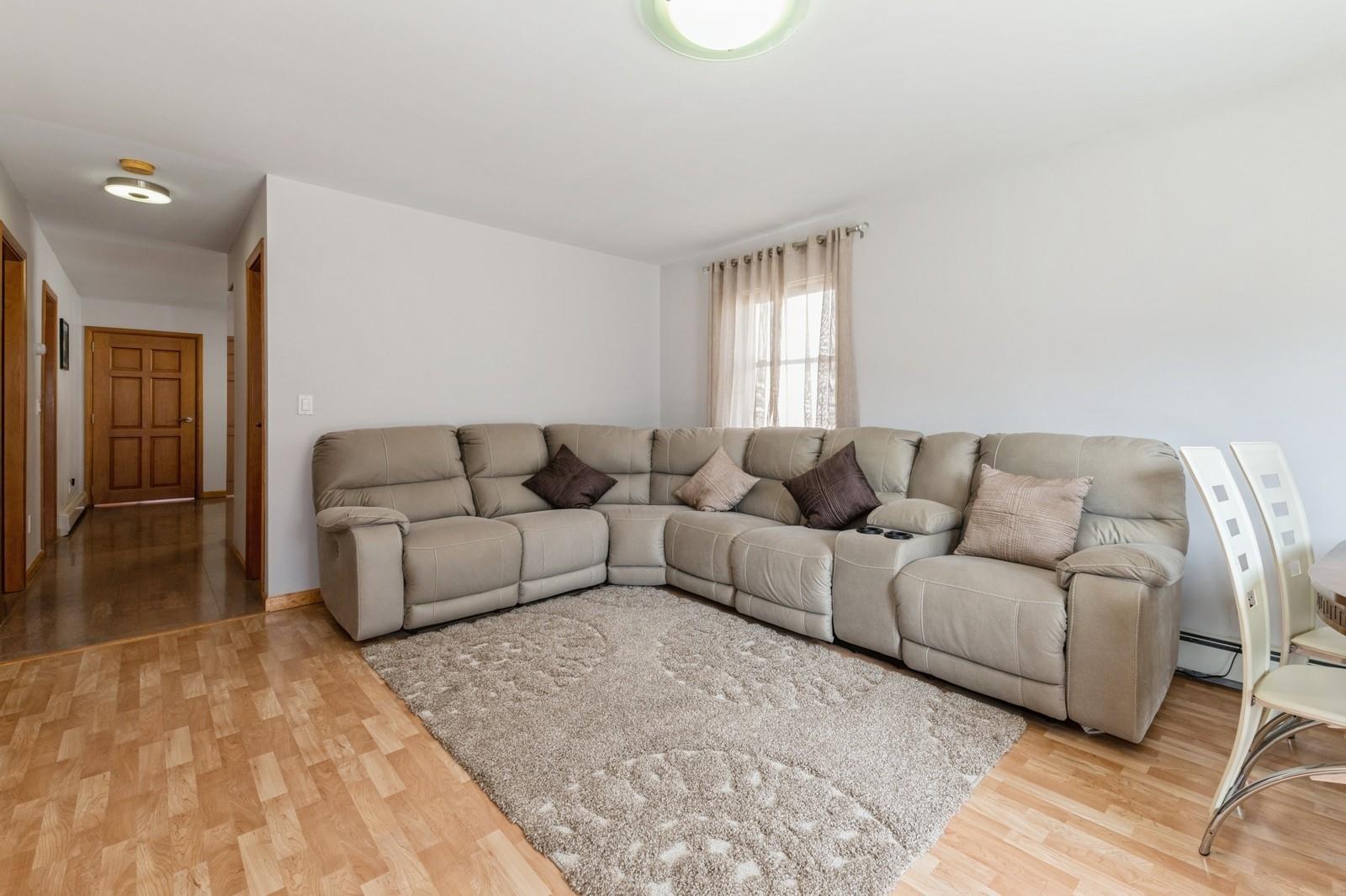 2935 Rockaway Avenue, Oceanside, New York image 23