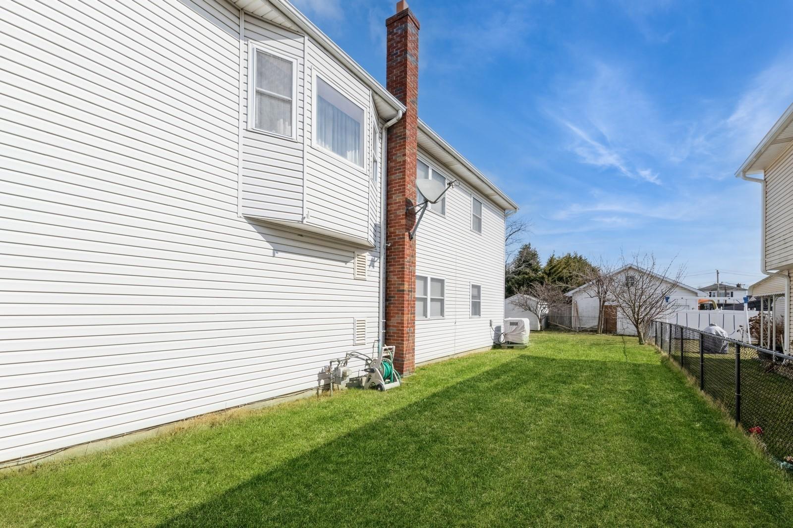 2935 Rockaway Avenue, Oceanside, New York image 4
