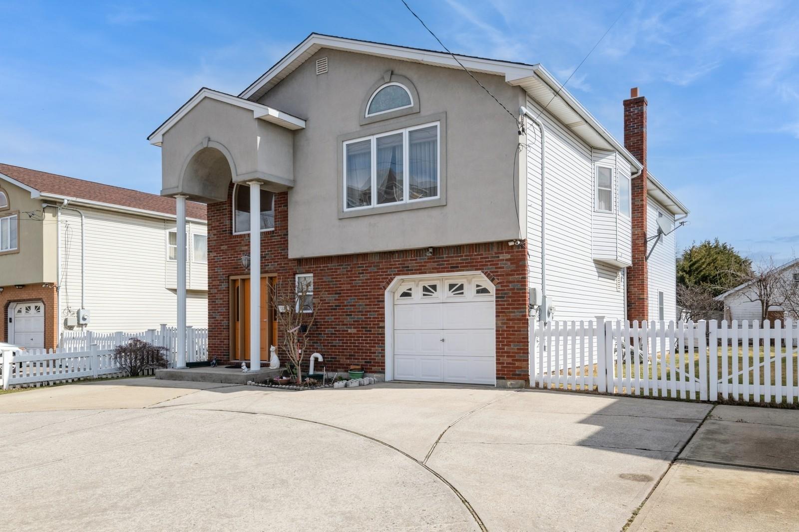 2935 Rockaway Avenue, Oceanside, New York image 2