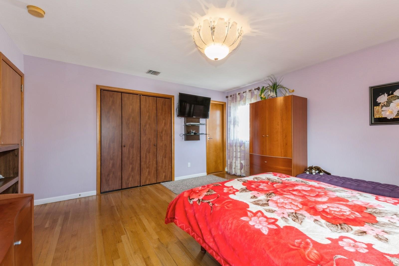2935 Rockaway Avenue, Oceanside, New York image 16